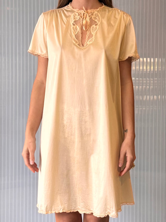 1980s Vanity Fair Cream Nightgown