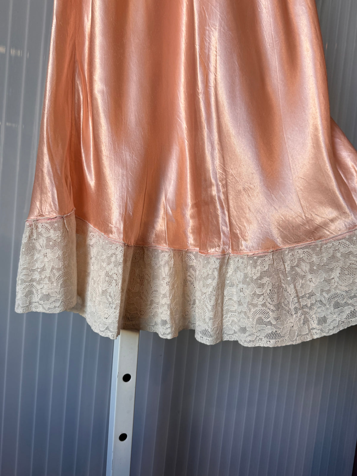 1950s / 1960s Salmon Pink Slip with Lace Trim