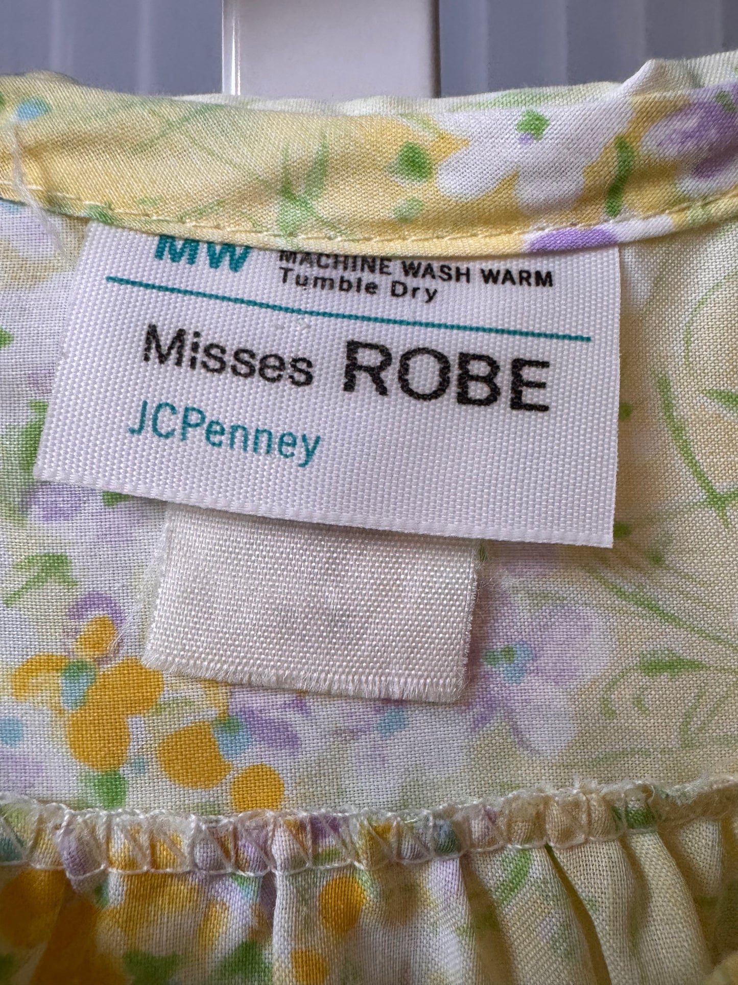 1970s Yellow Floral Print Robe