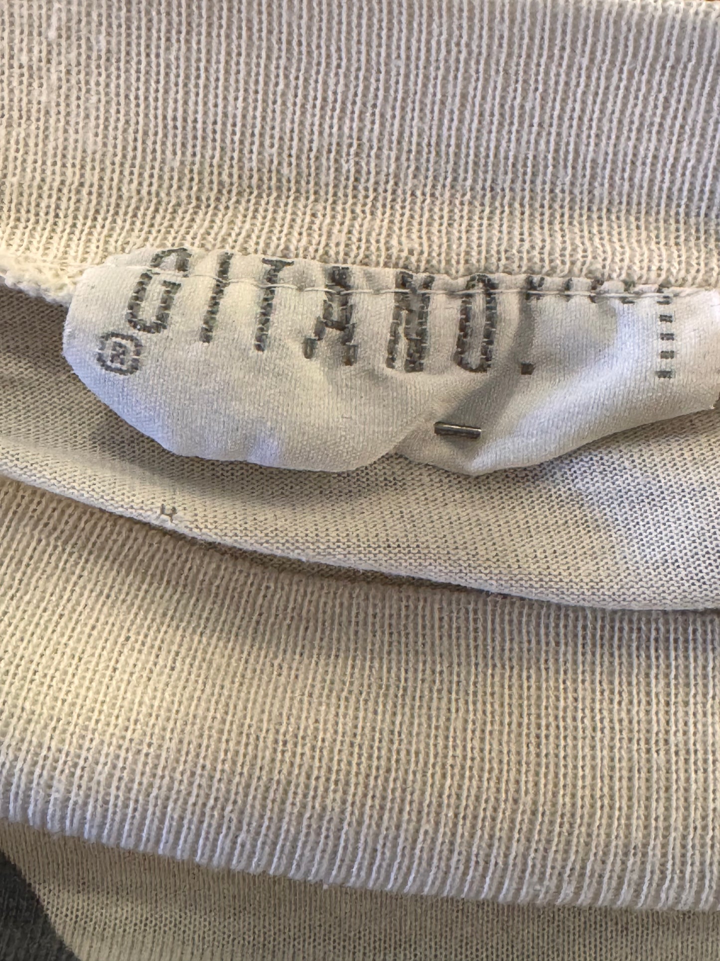 1990s Gitano Large Button Pattern T-Shirt