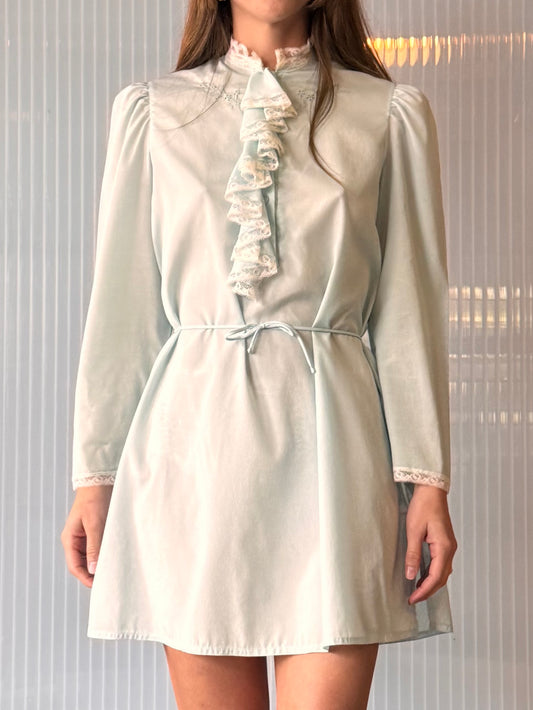 1970s Eve Stillman Saks Fifth Avenue Blue Nightgown