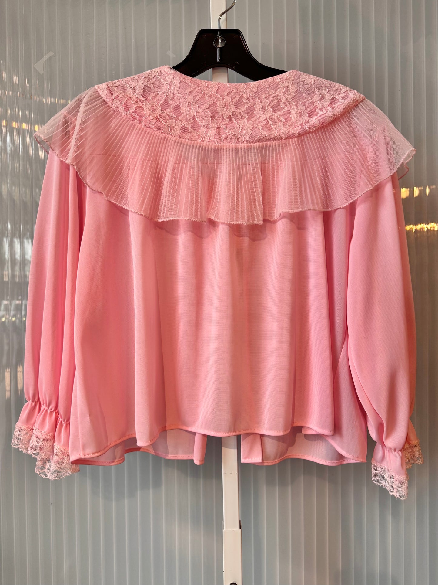 1960s Pink Frilly Bed Jacket