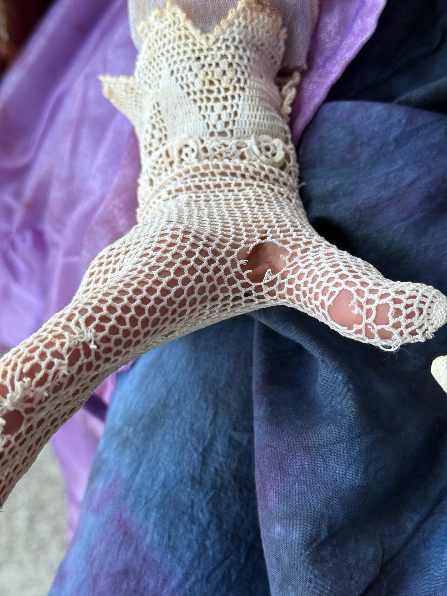 Cream Floral Crochet Gloves