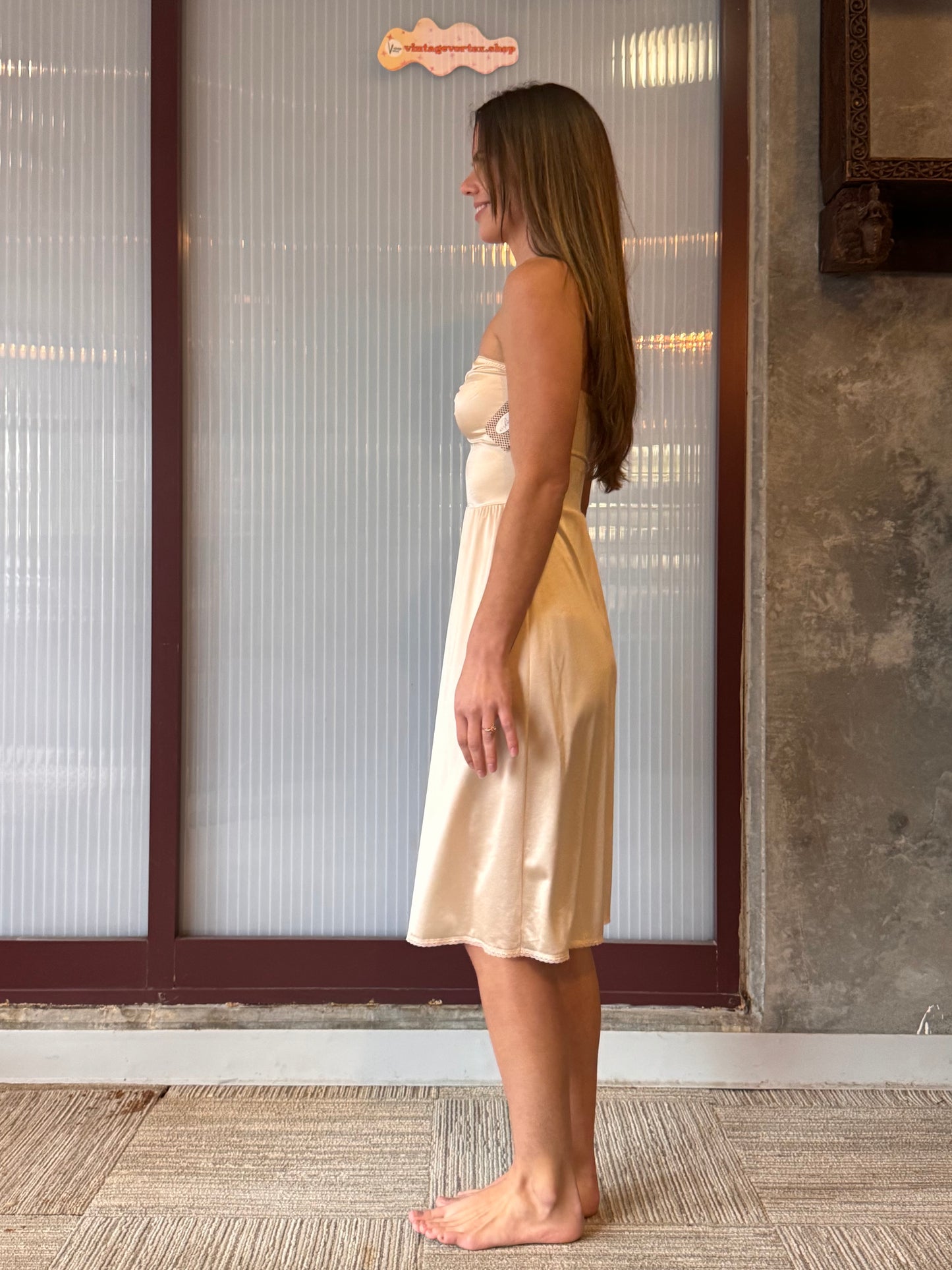 1970s L'eggs Nude Strapless Slip