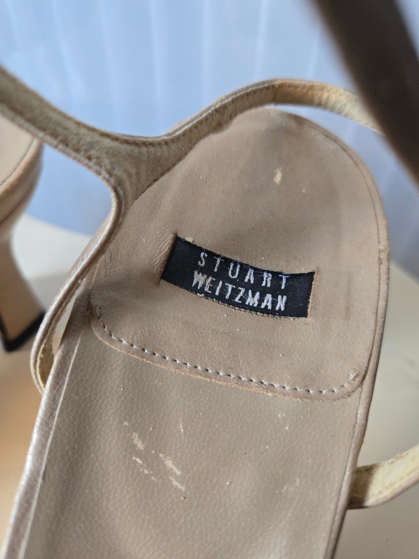 1990s Stuart Weitzman Cream Kitten Heel