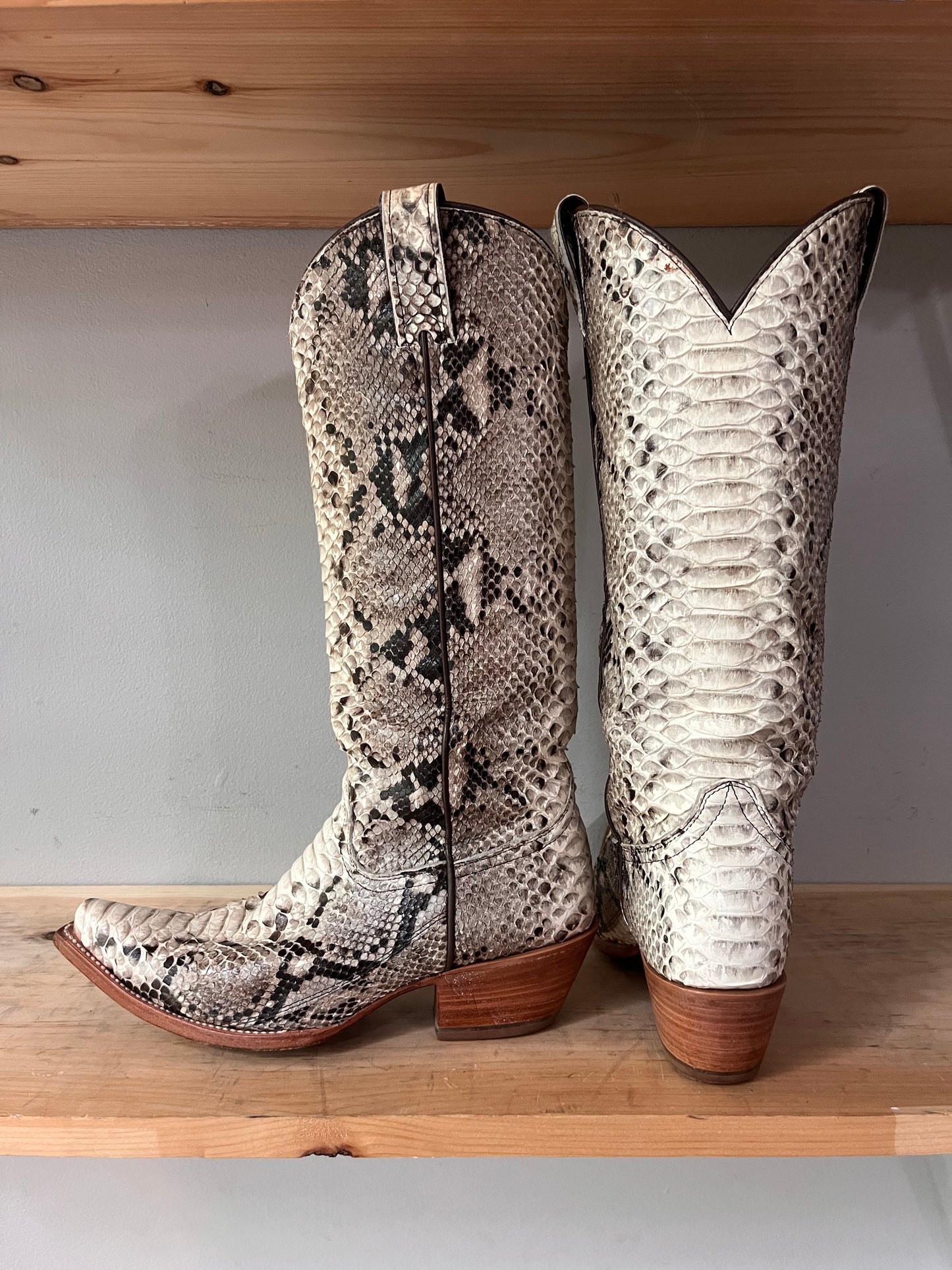 Idyllwind Gray Snakeskin Boots