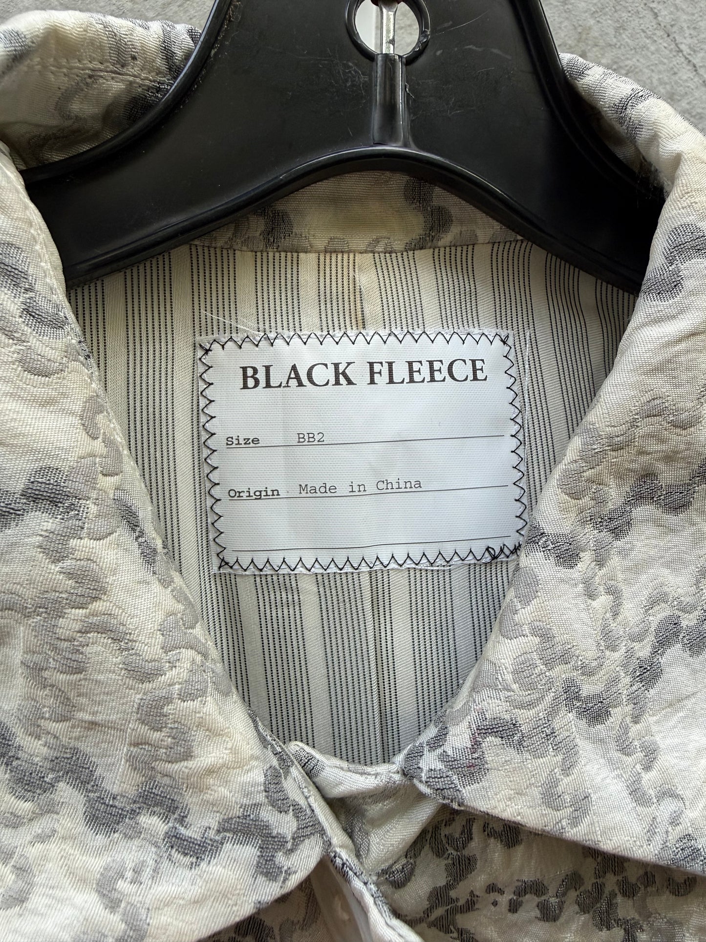 2000s Gray & White Squiggly Patterned Coat