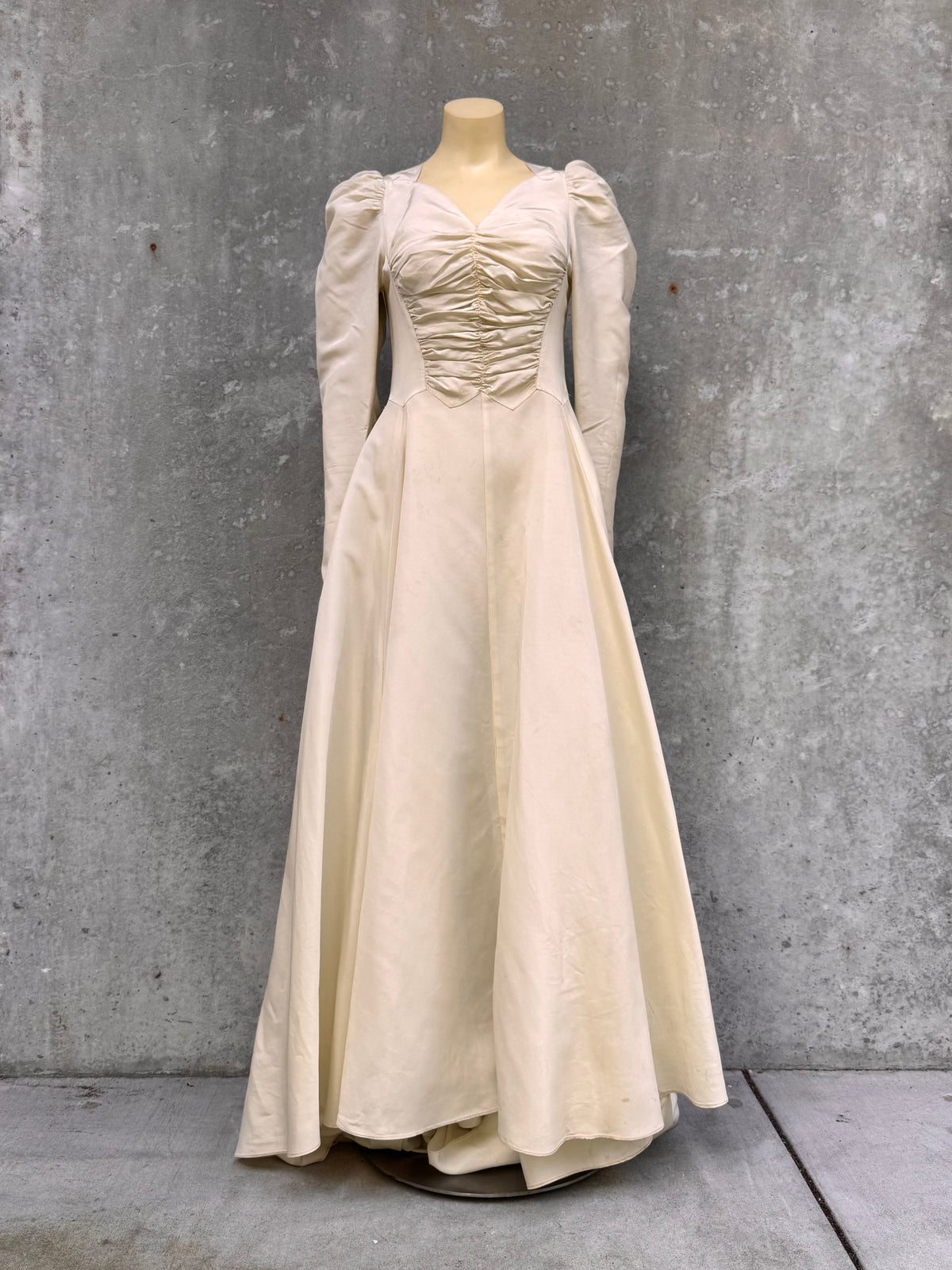 1940s Cream Bodice-Ruching Wedding Dress