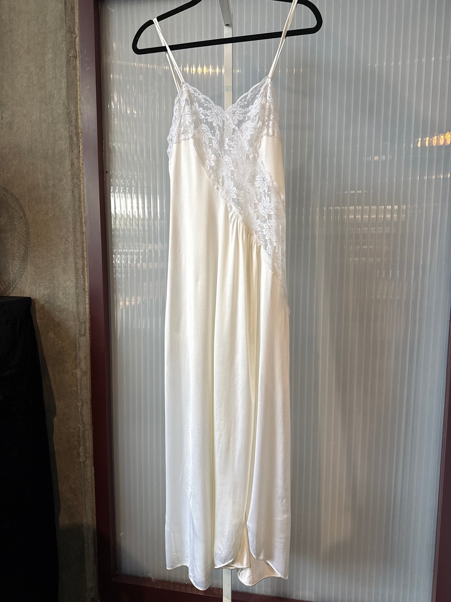 1970s White Peignoir Asymmetrical Set