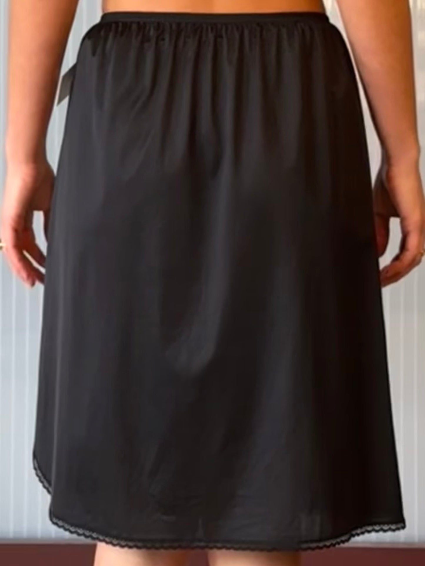 1980s Vanity Fair Black Skirt Slip