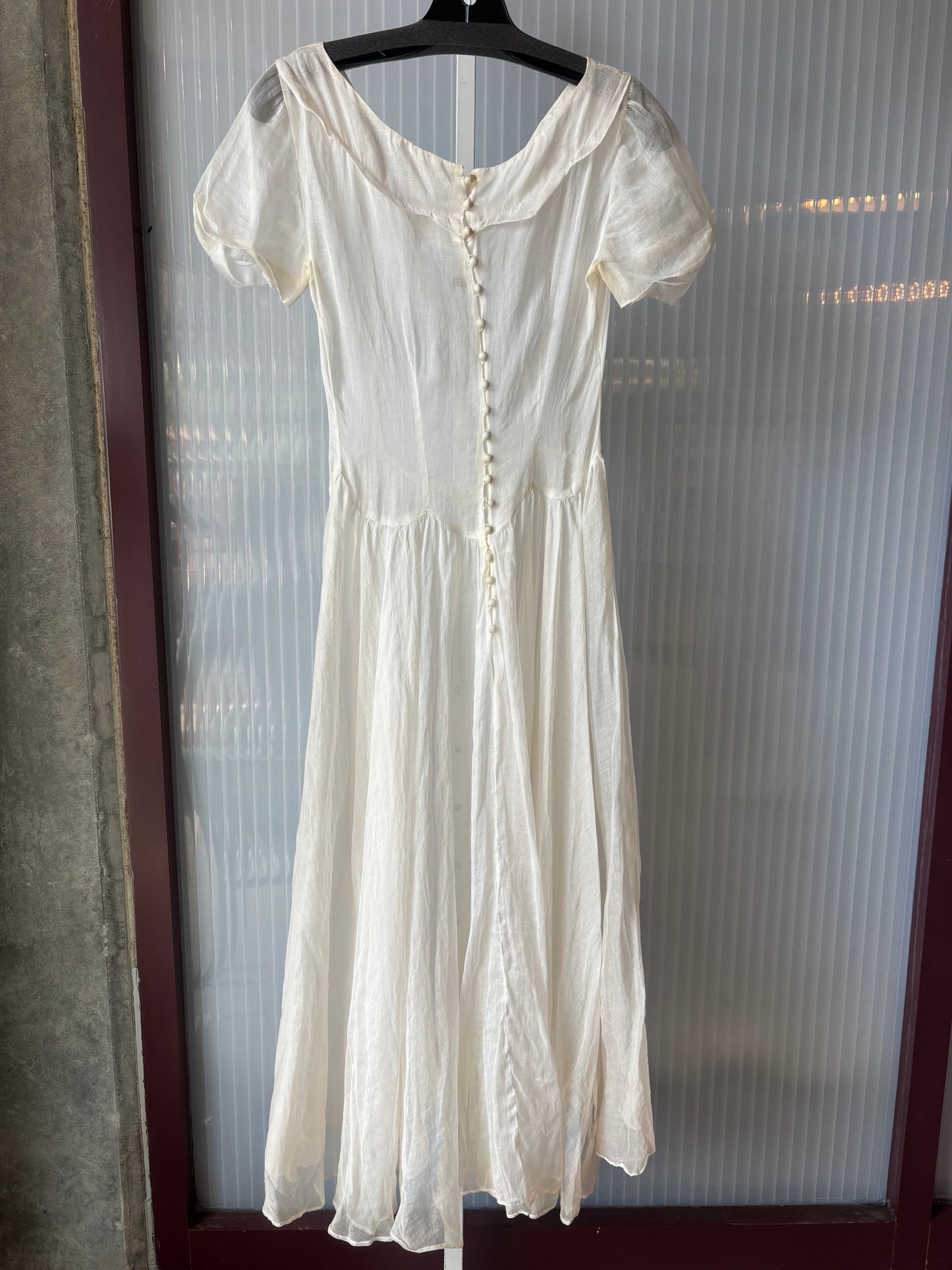 1940s? Sheer Cream Dress w/ Scalloped Collar
