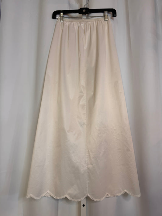 1970s Komar Off-white Skirt Slip