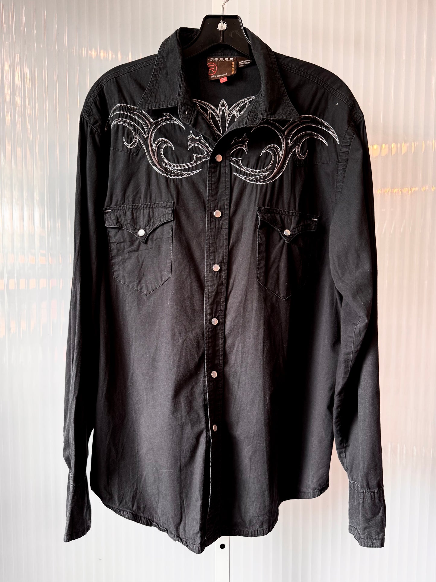 1990s / Y2K Black Embroidered Western Shirt