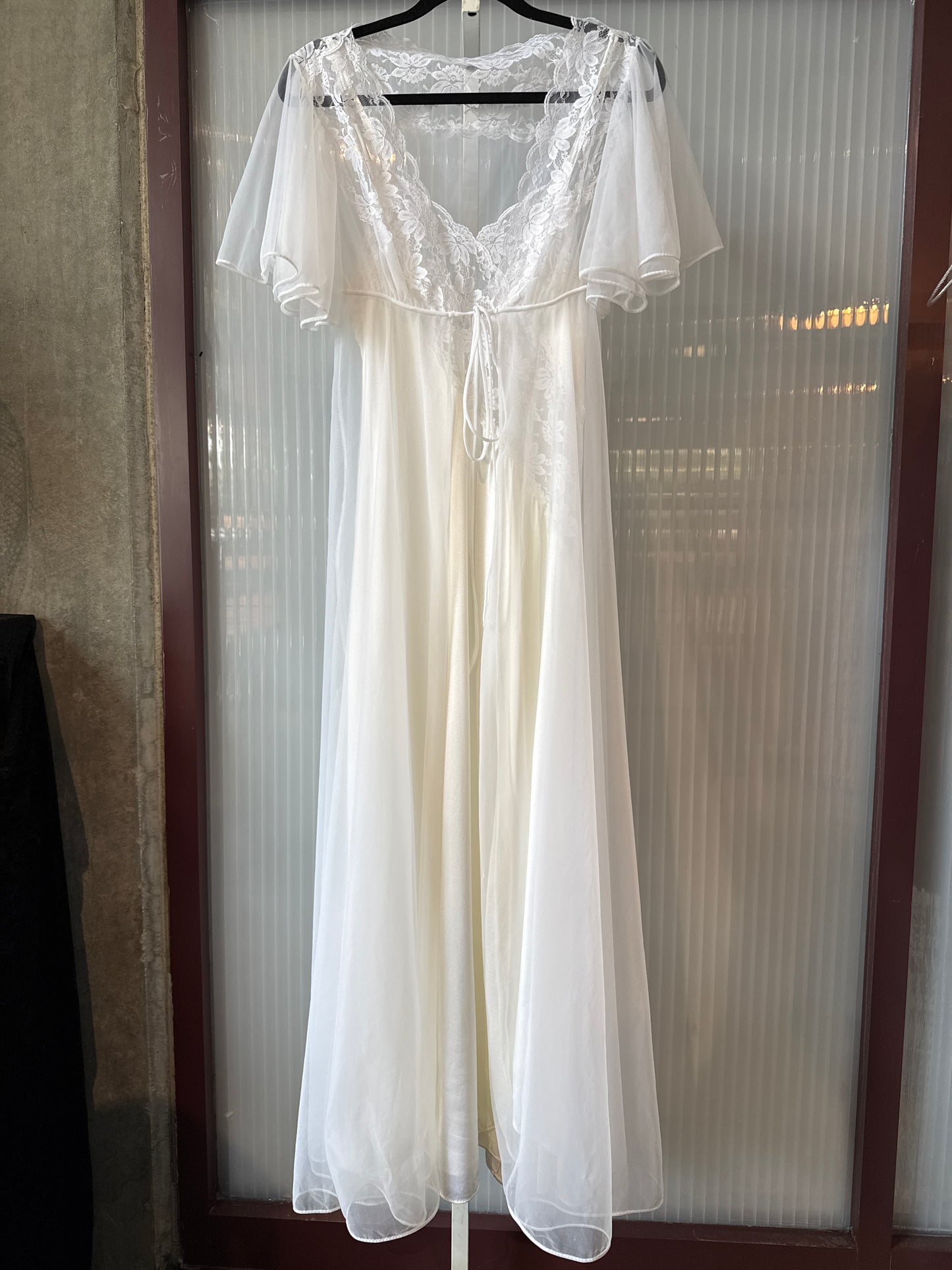 1970s White Peignoir Asymmetrical Set