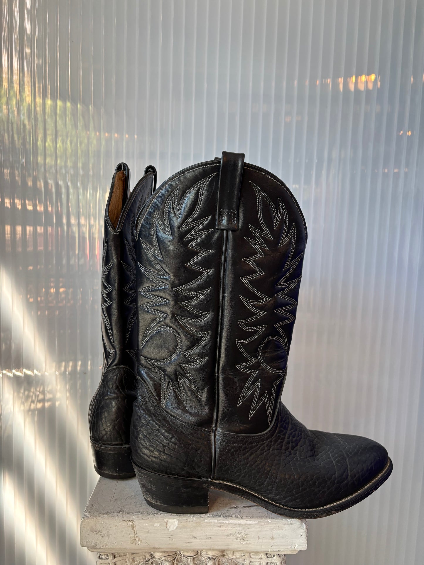 Black Leather w/ White Stitching Cowboy Boots USA 11EE