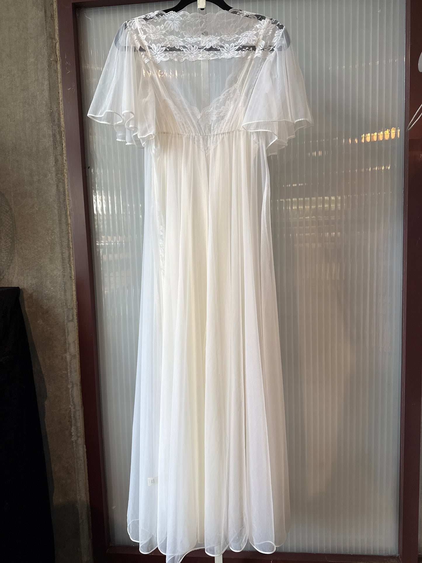 1970s White Peignoir Asymmetrical Set