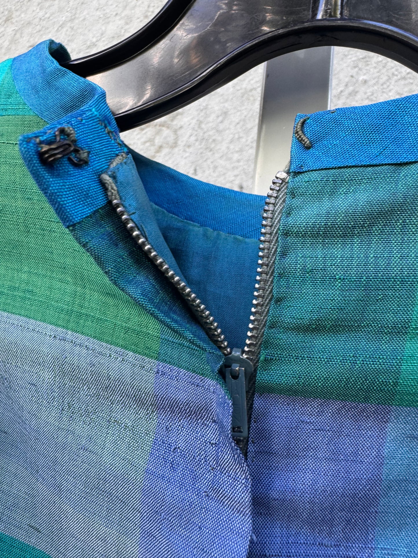 1960s Blue & Green Checked Pleated Sleeveless Dress