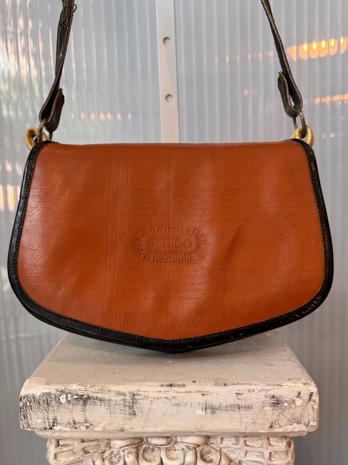 1990s Colombian Carriel