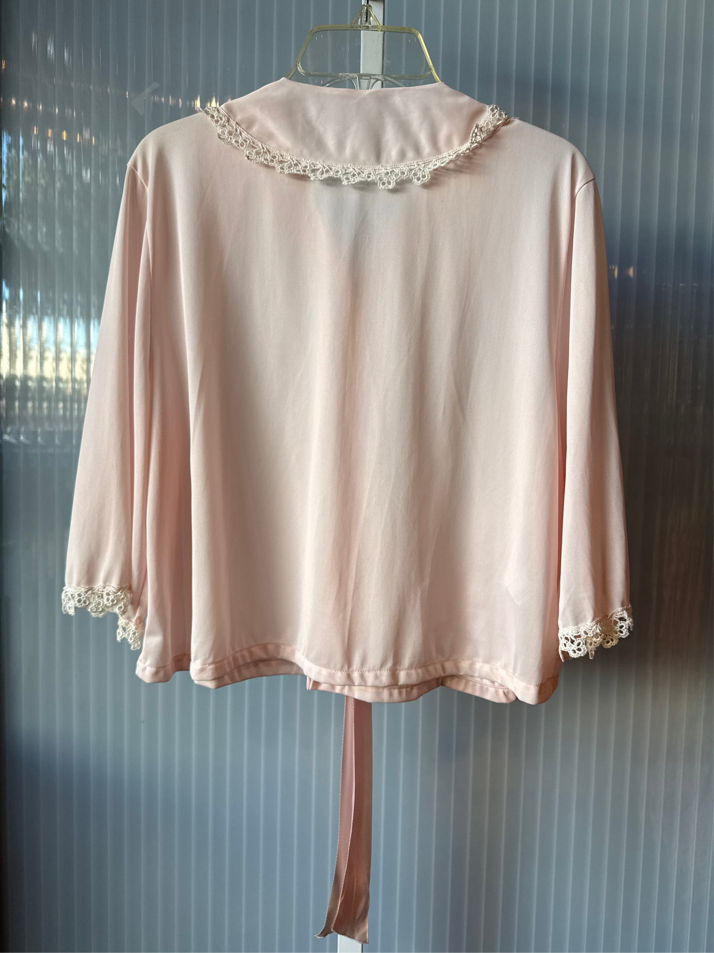 1970s Pink Bed Jacket with Floral Lace Trim