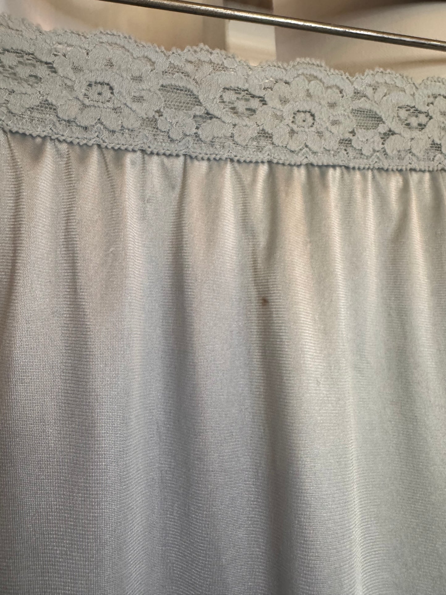 1970s Vassarette Blue Skirt Slip