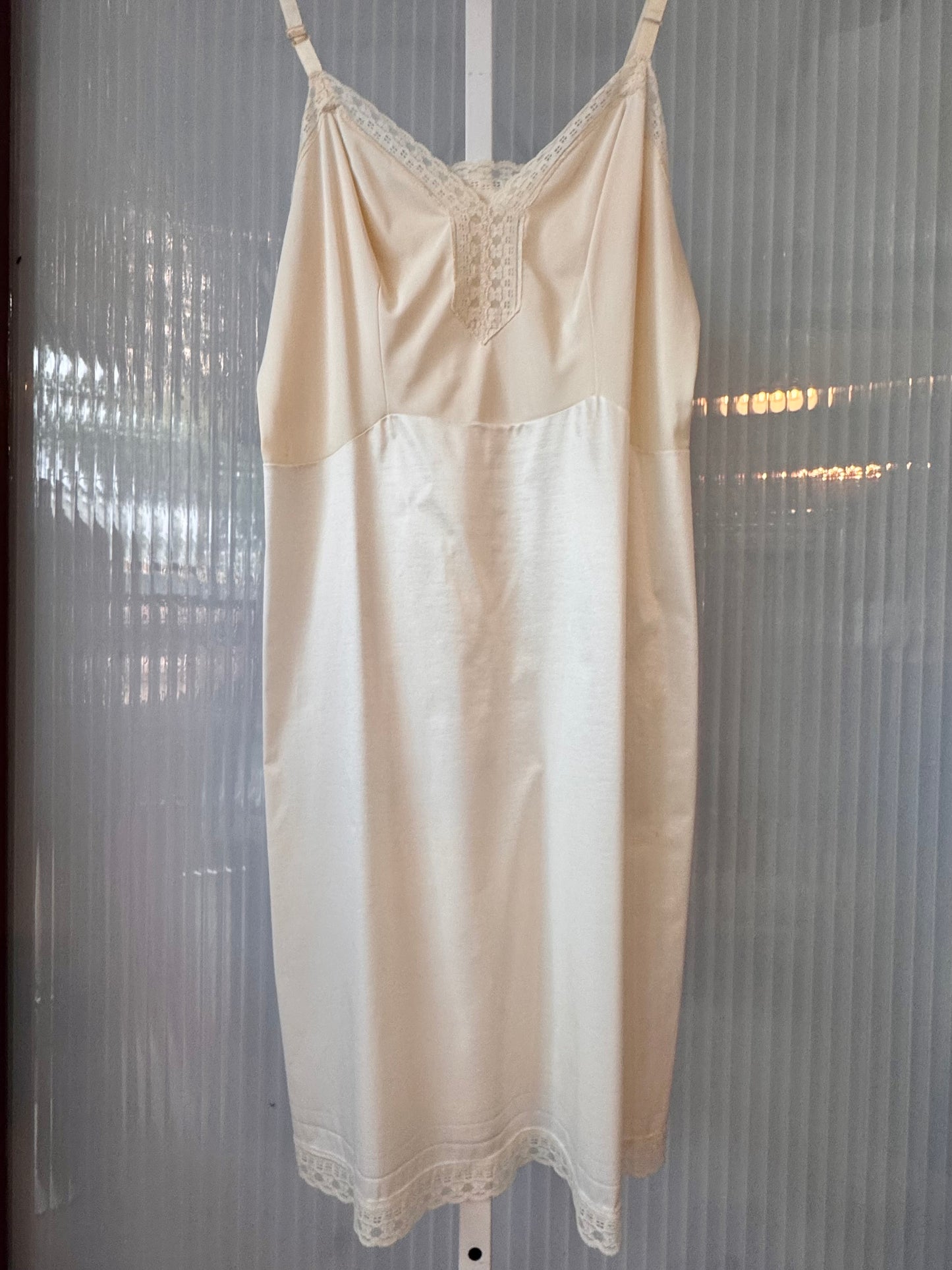1970s Ivory Slip with Lace Hem
