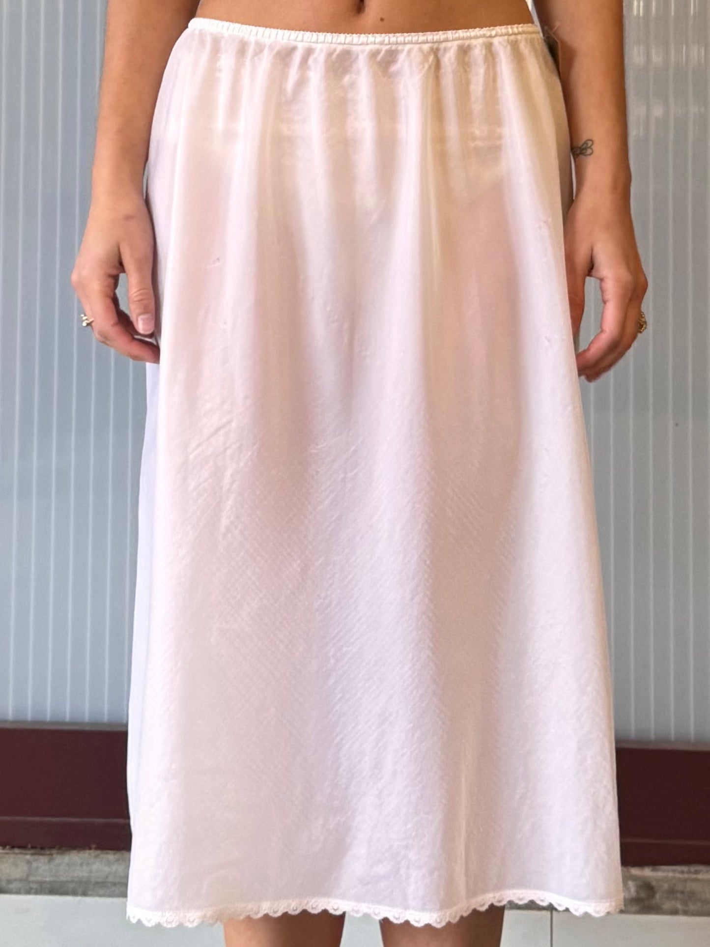 1980s Fruit of The Loom White Skirt Slip