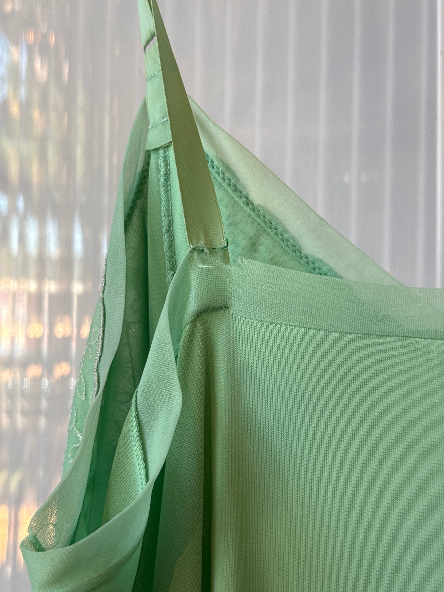 40s/50s Green Embroidered Slip