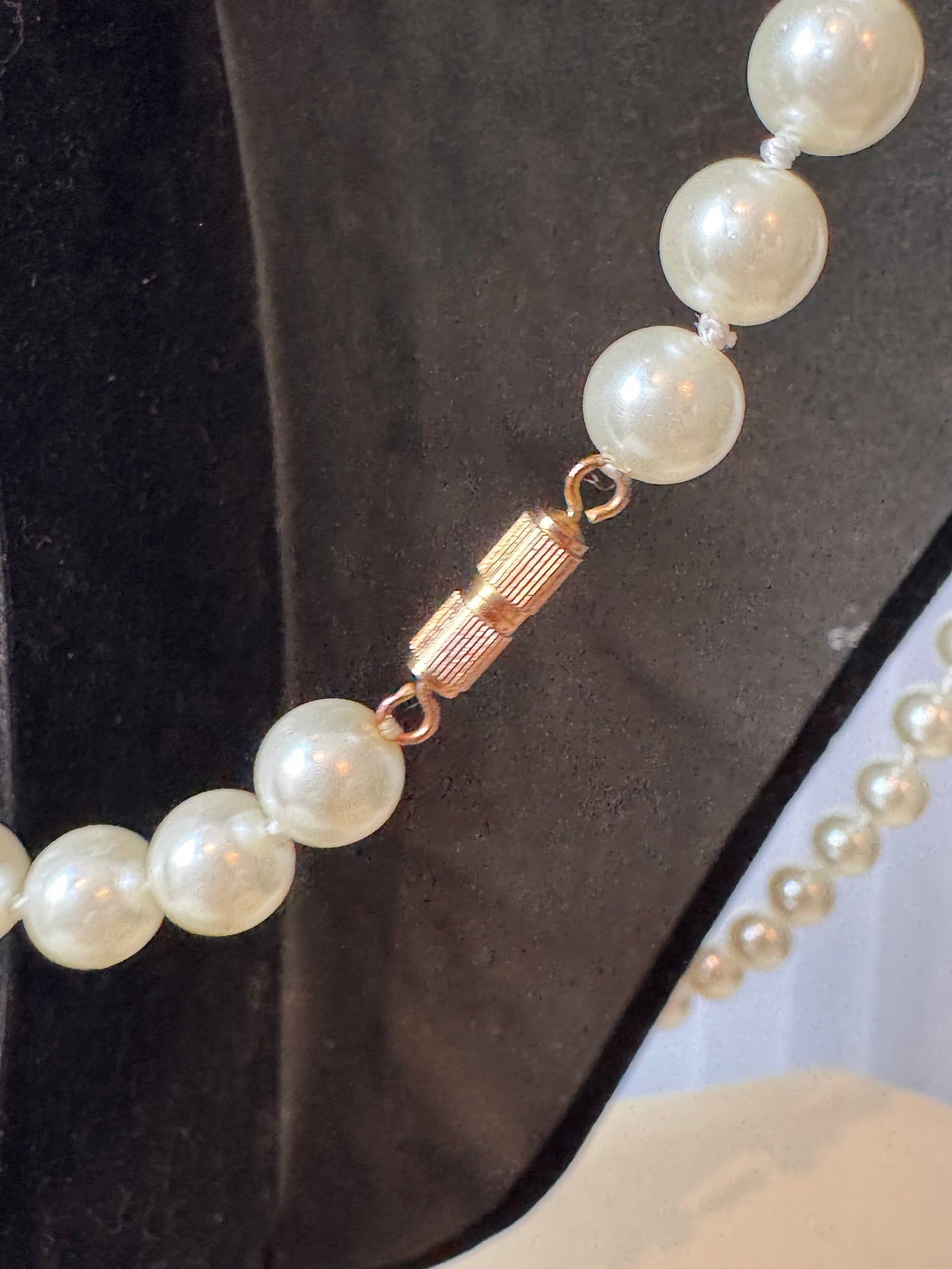 Off White Faux Pearl Necklace