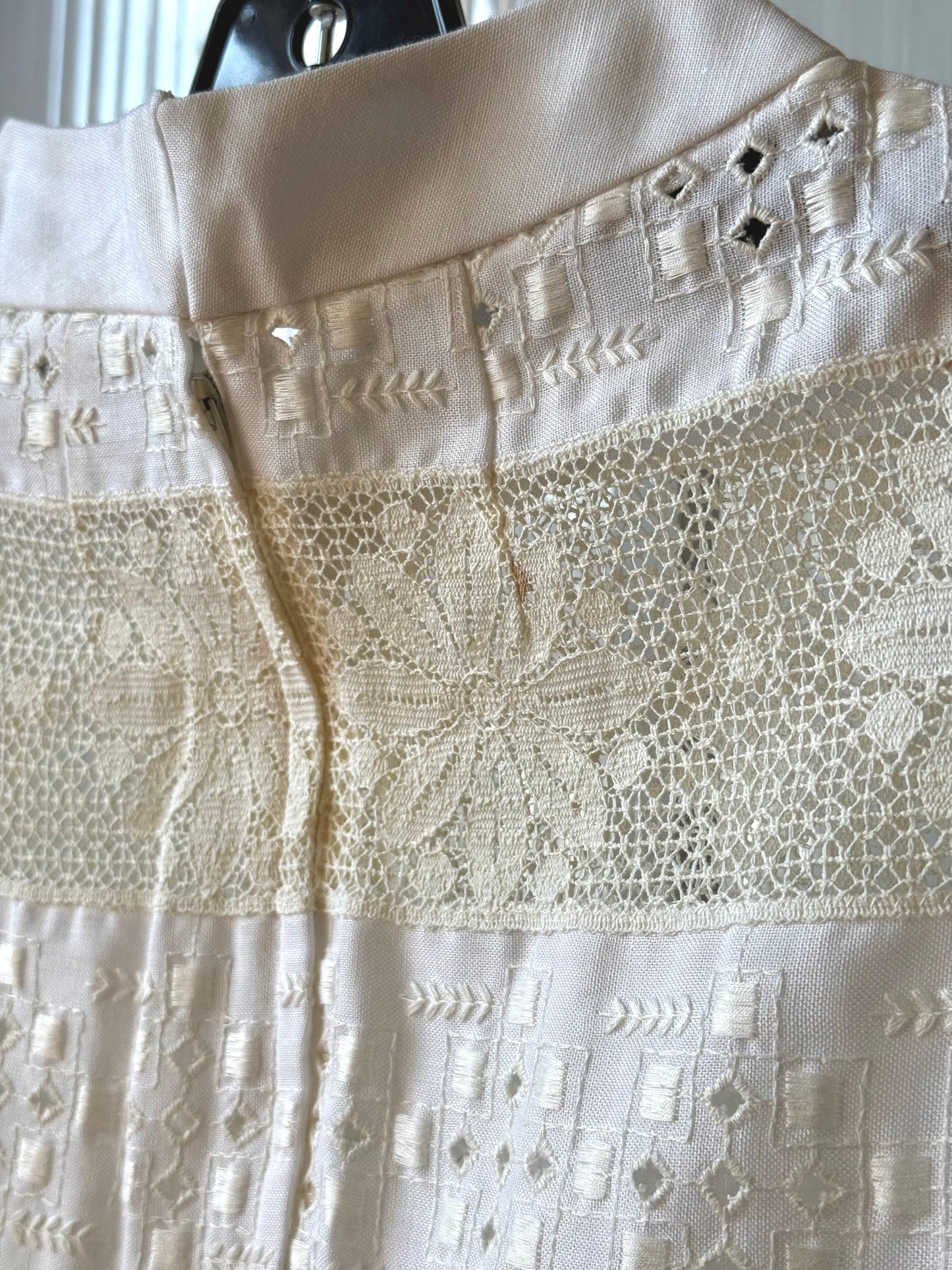 1960s A-Line Mod Overlay w/ Stripes of Embroidery & Lace