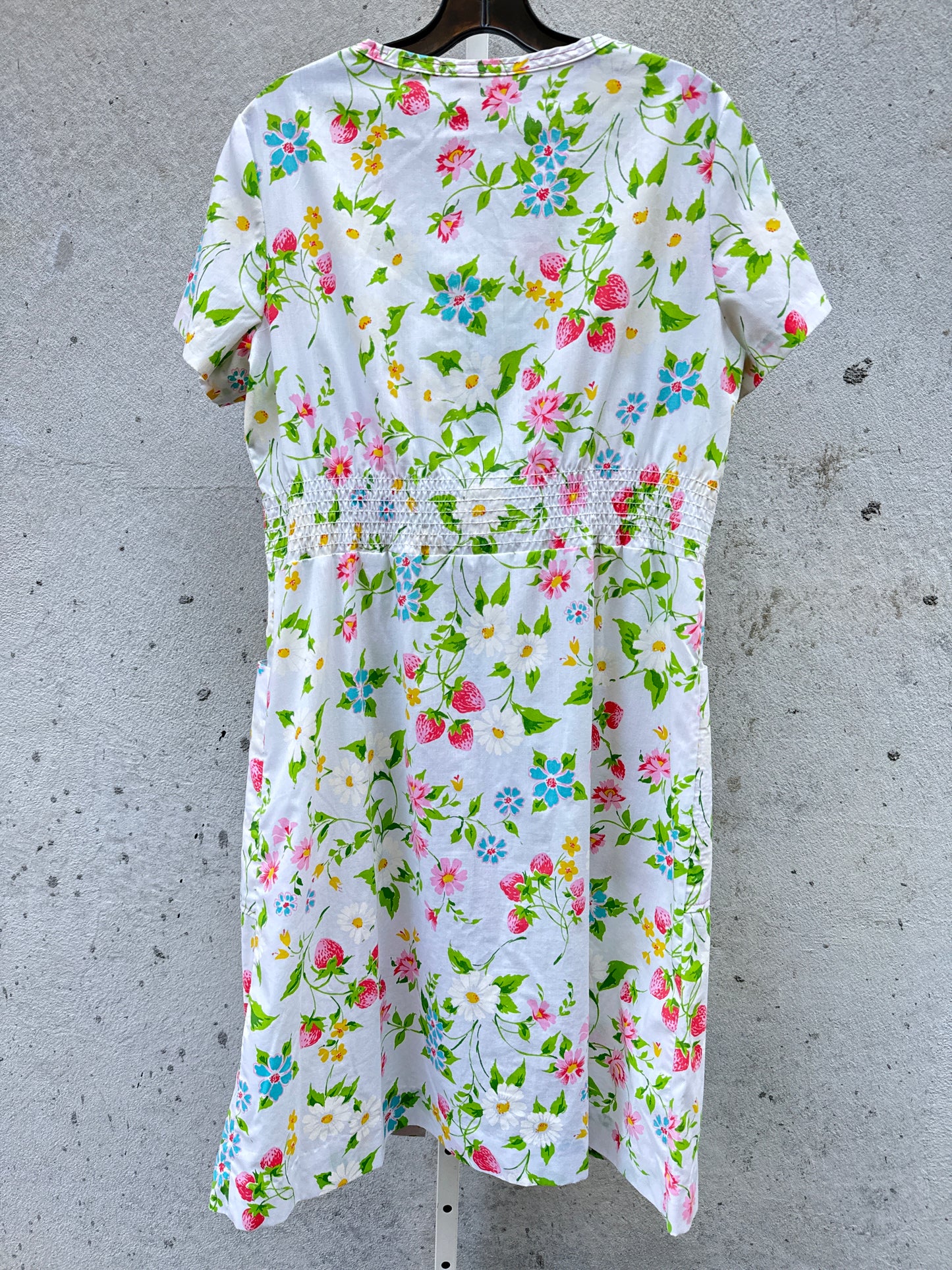 1970s Floral Dress with Pink Pearl Snap Buttons