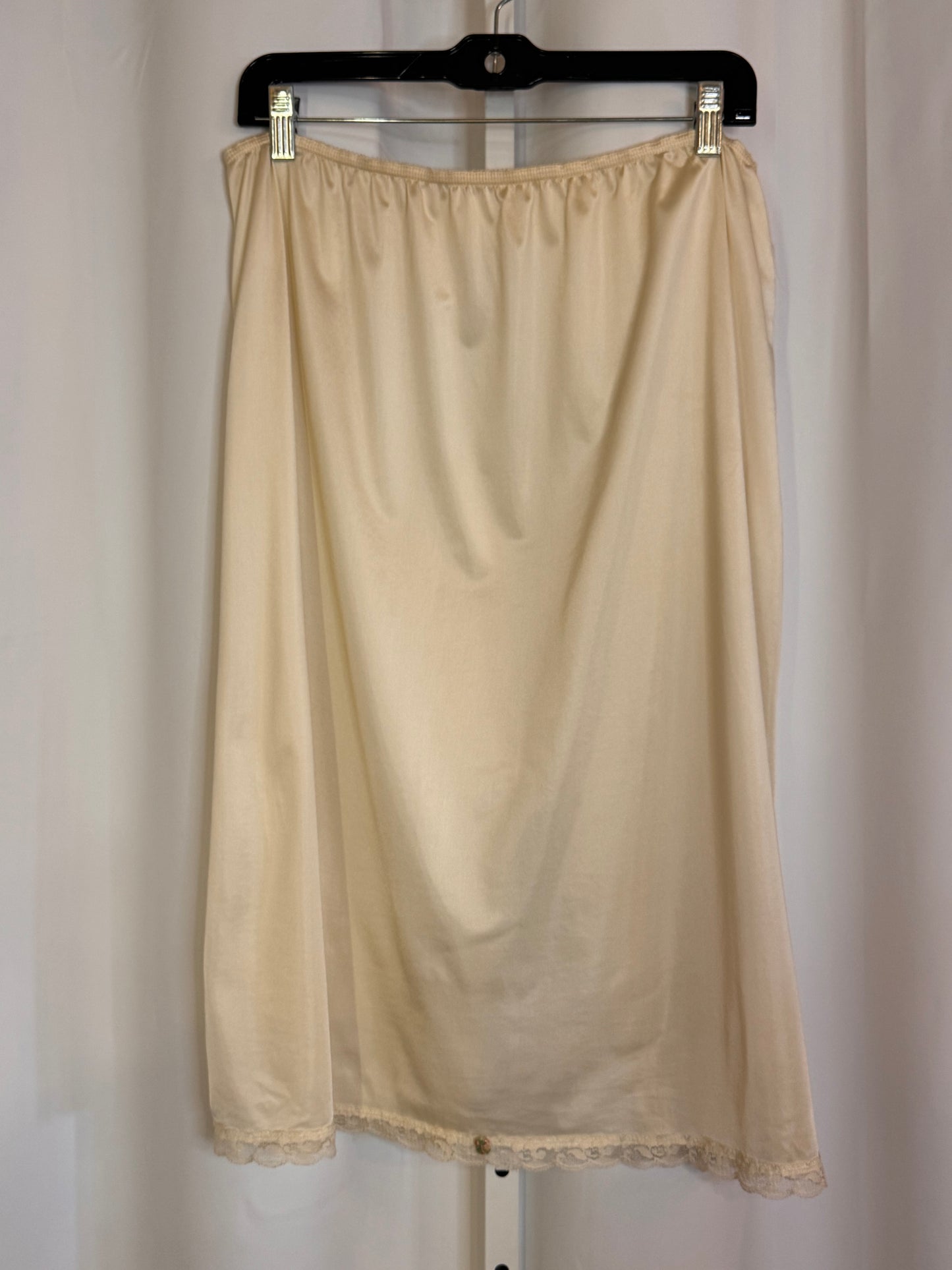 1970s Perfectform Ivory Skirt Slip