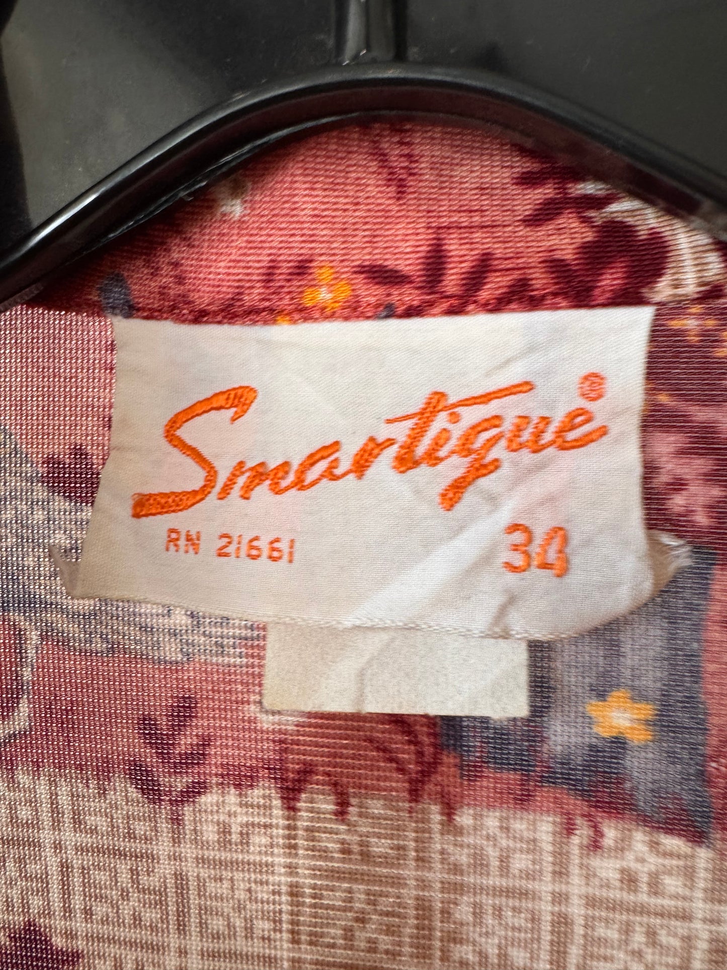 1970s Red & Gray Point Collar Button Up Shirt