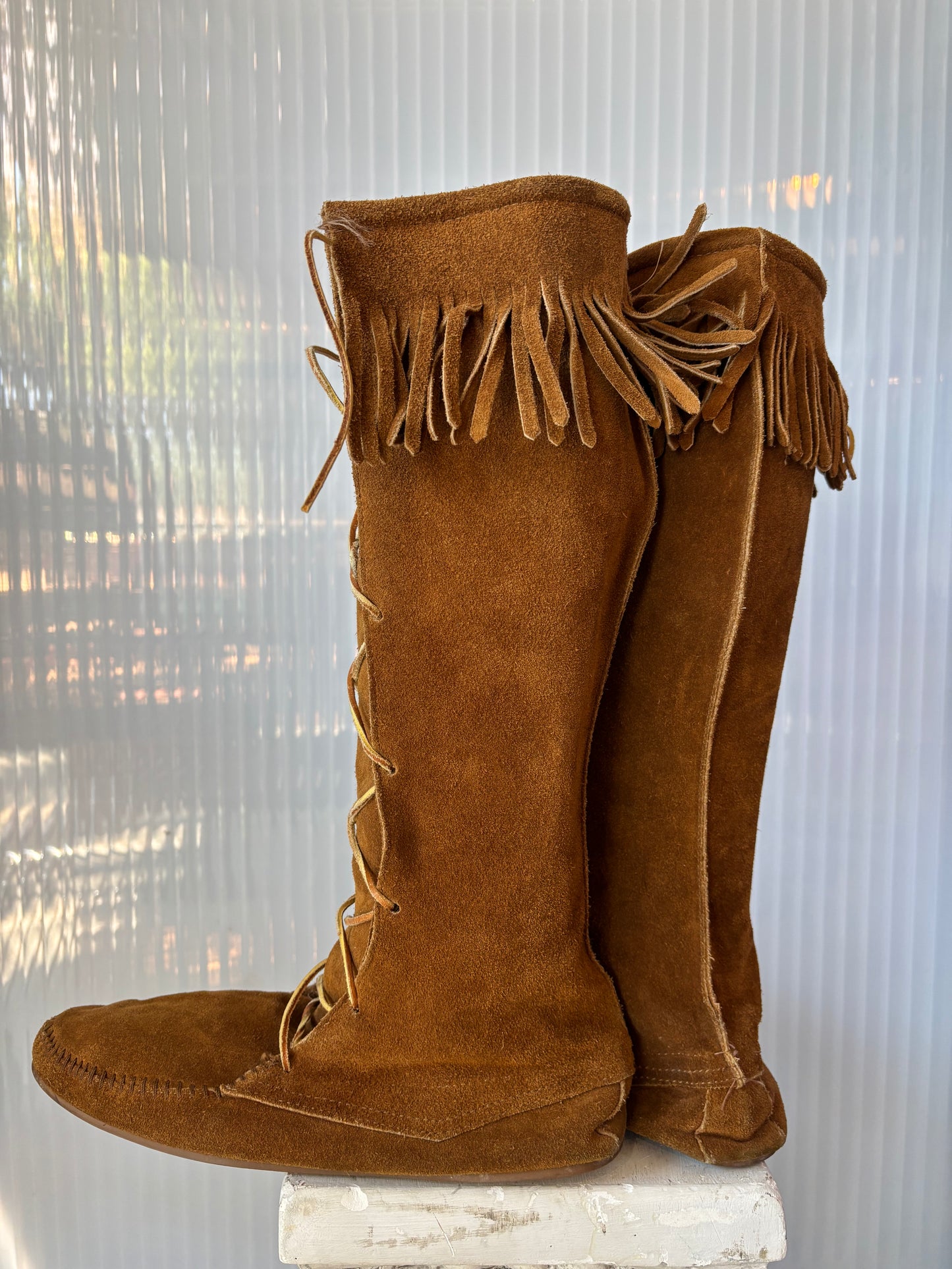 Minnetonka Brown Suede Fringe Knee-high Moccasin size 13