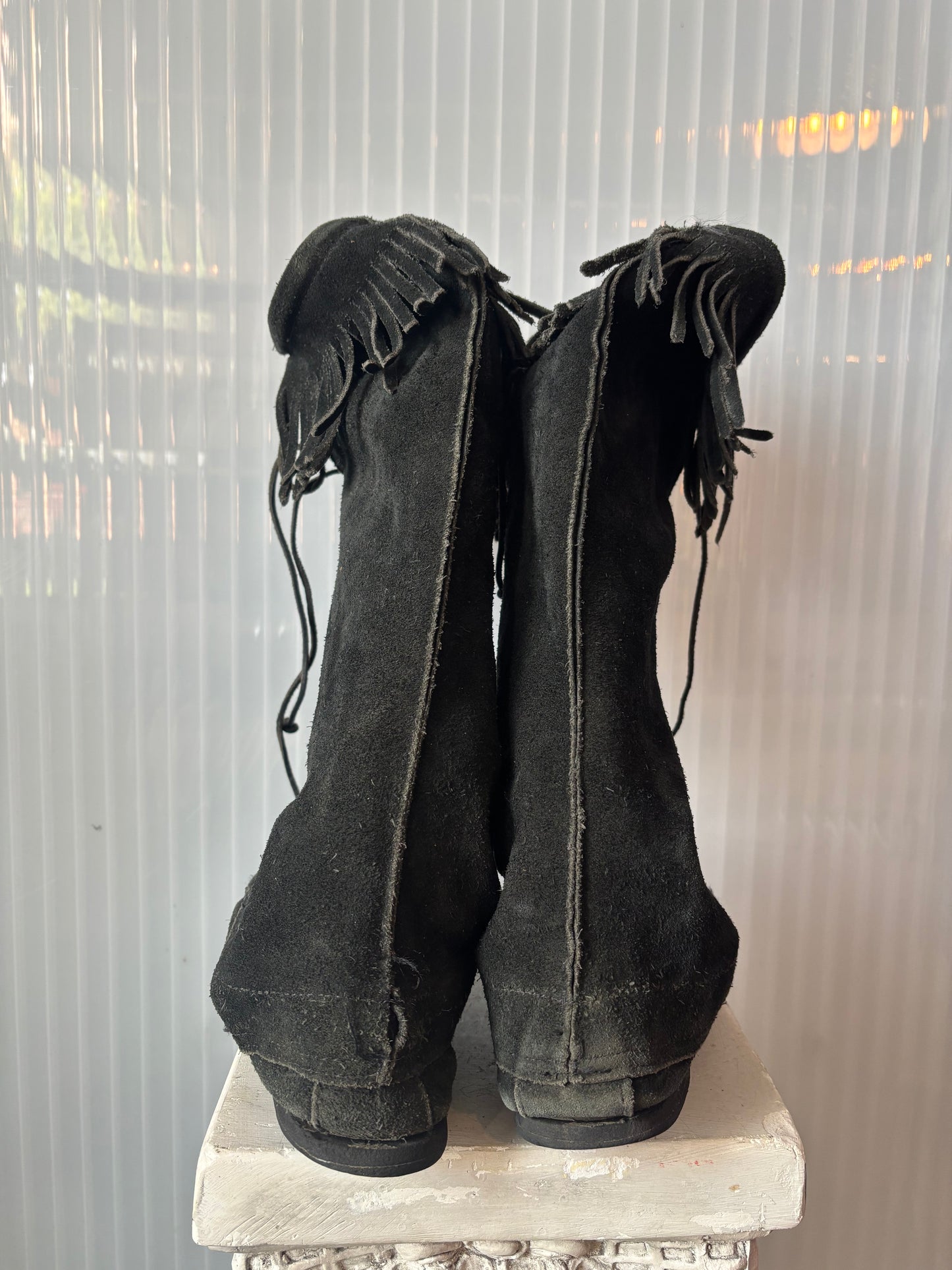 Minnetonka Black Suede Fringe Knee-High Moccasin size 8