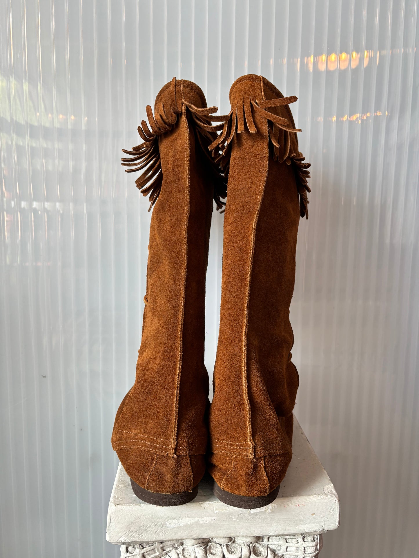 Minnetonka Brown Suede Fringe Knee-High Moccasin size 11