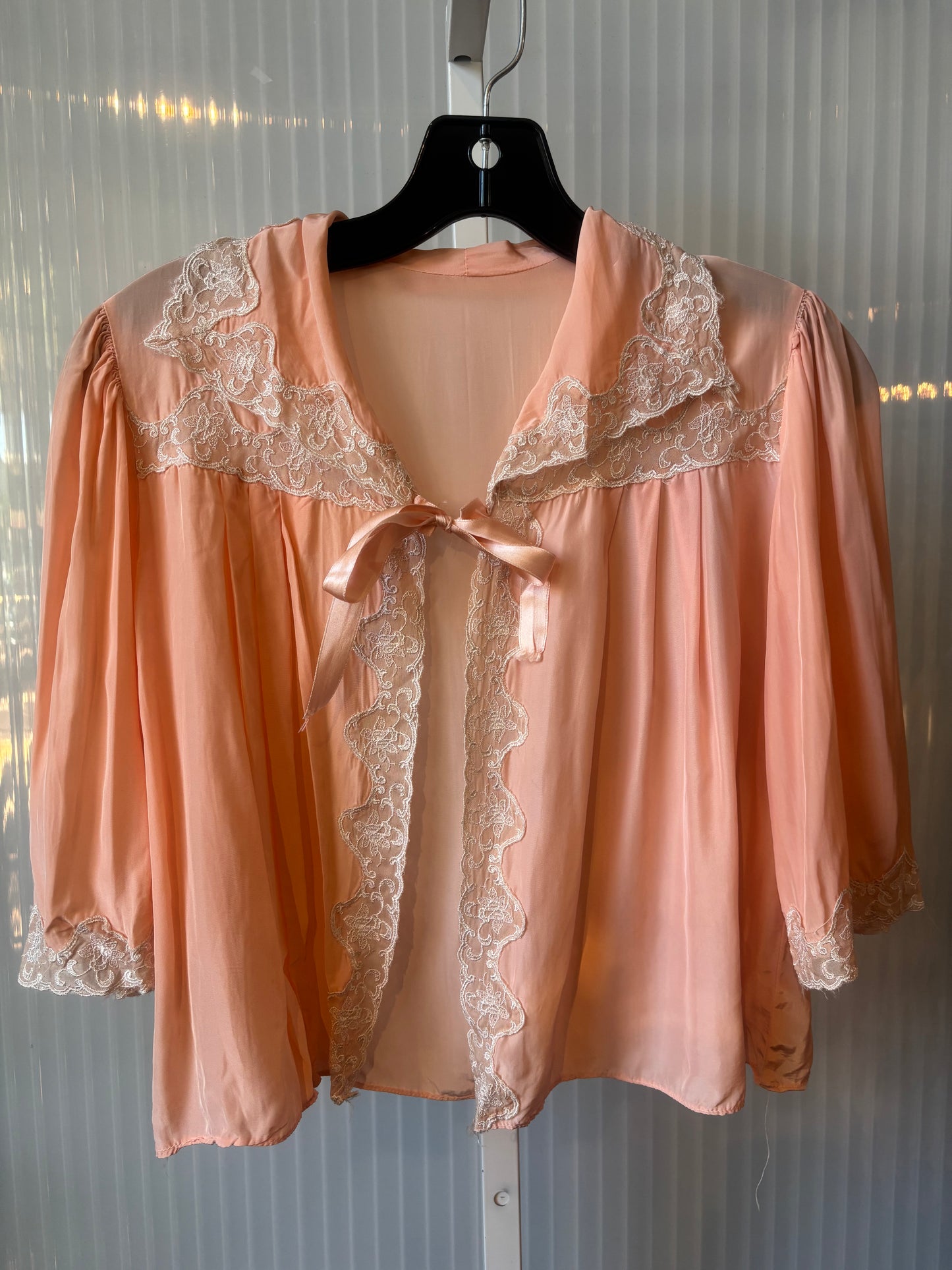 1950s Pink Bed Jacket