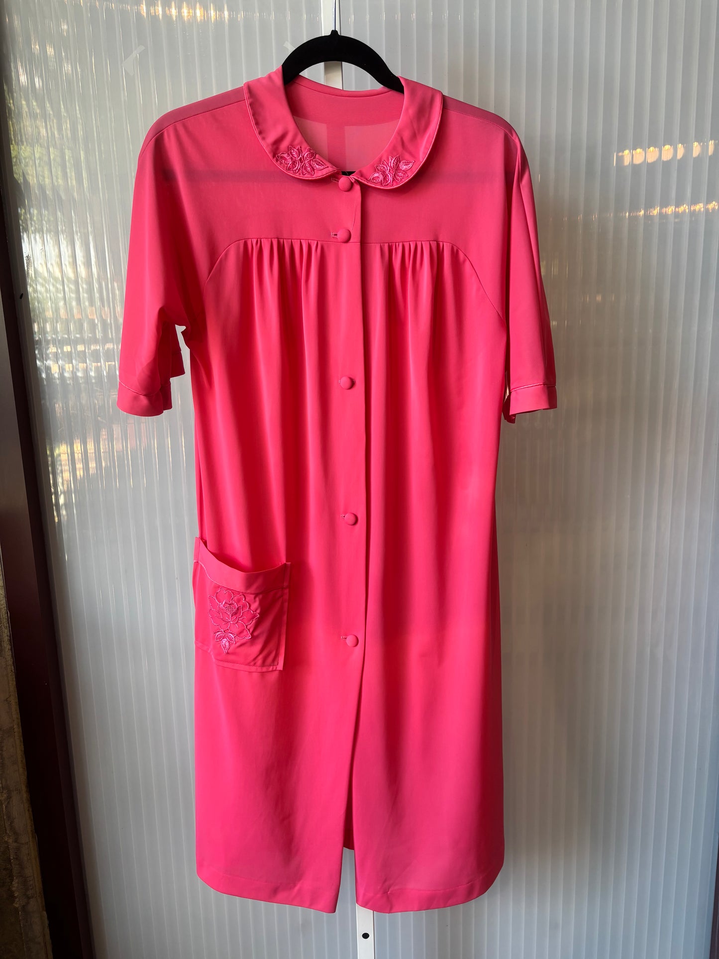 1960s Hot Pink Night Robe