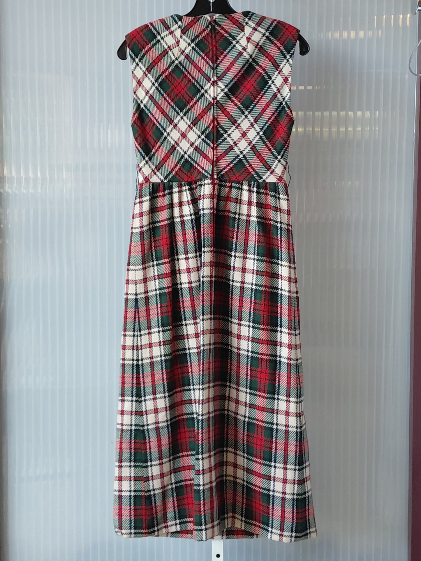 1970s Classic Plaid Wool Sleeveless Dress