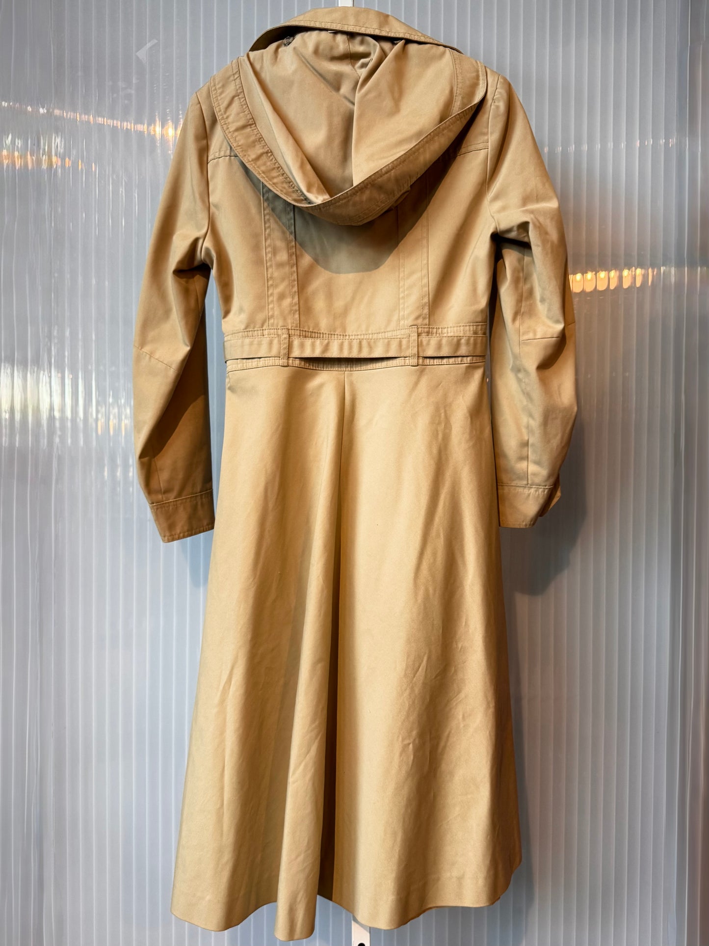 1970s Beige Trench Coat