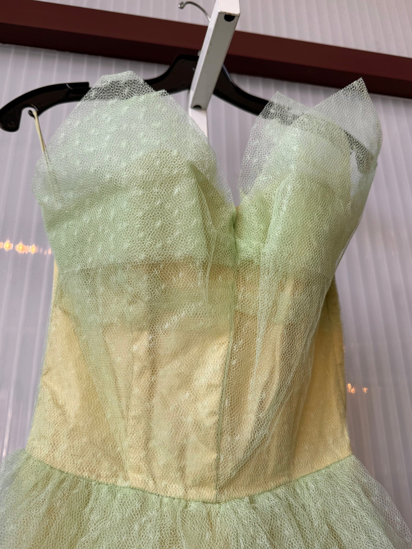 1950s Green Tulle Strapless Prom Dress
