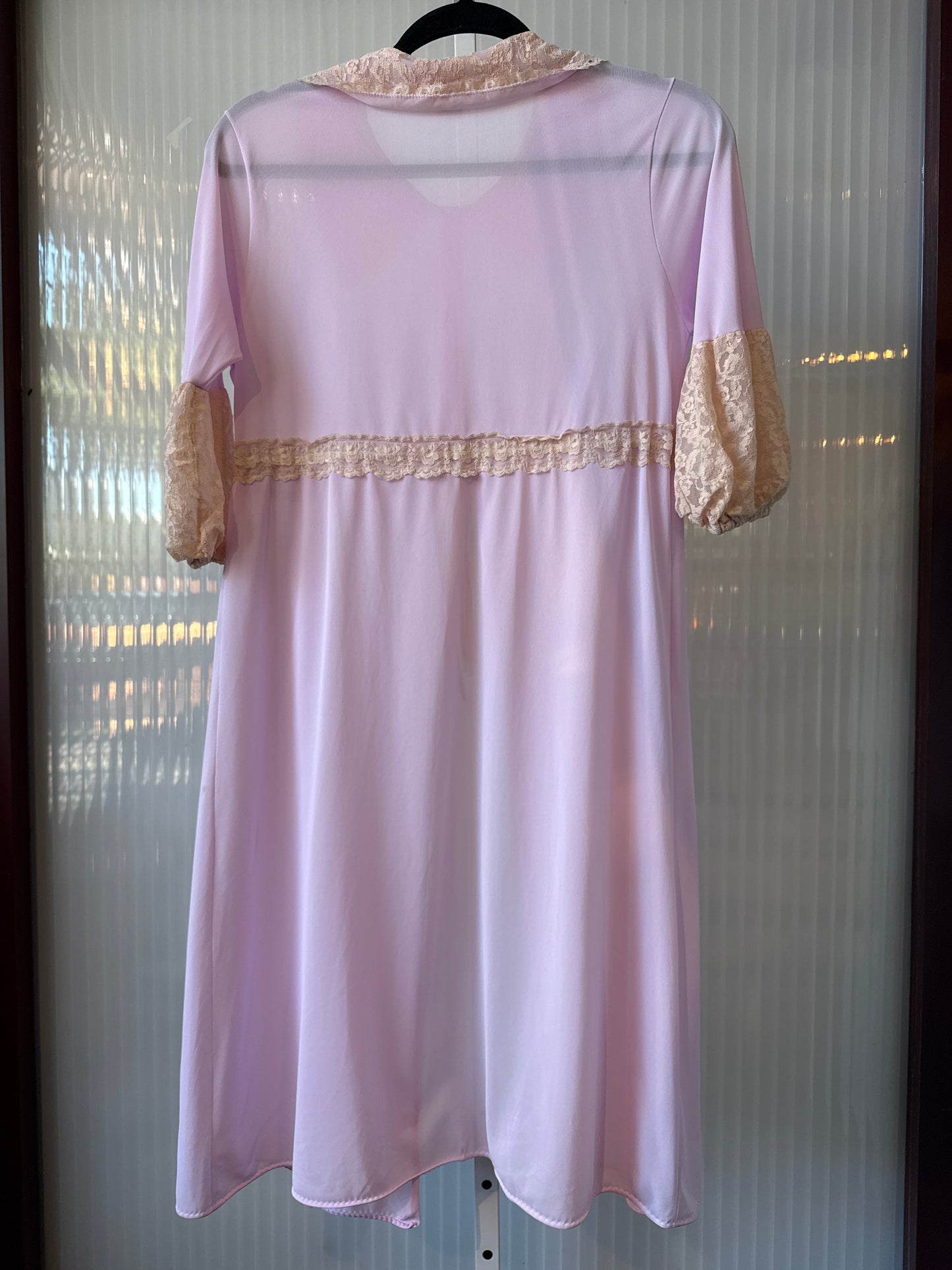 1960s Light Magenta Peignoir