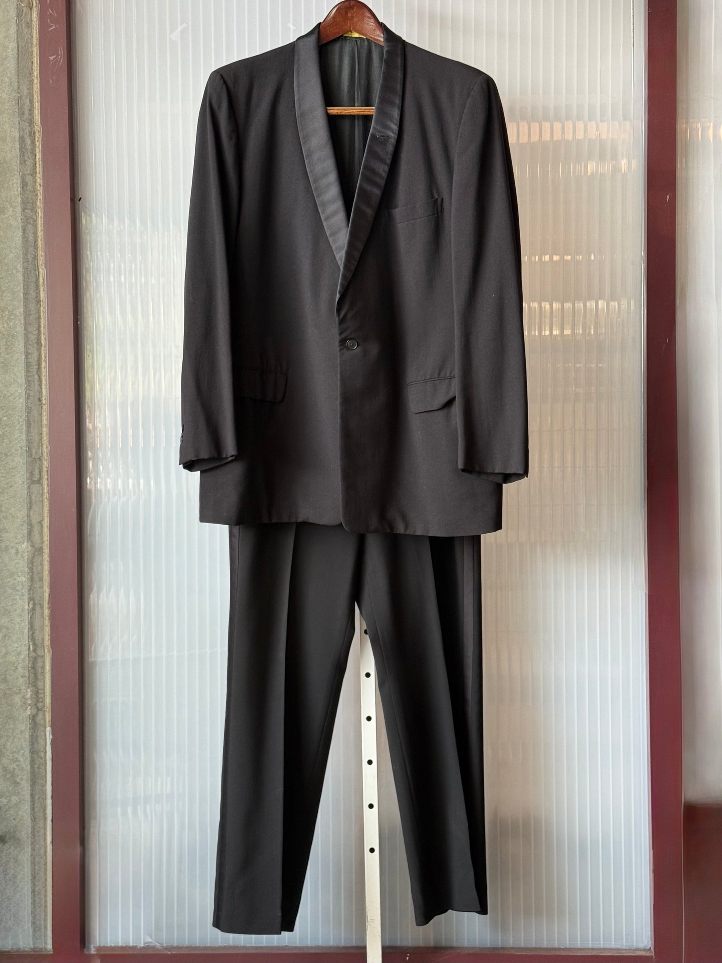 1990s Classic Black Tuxedo Set w/ Satin Lapel