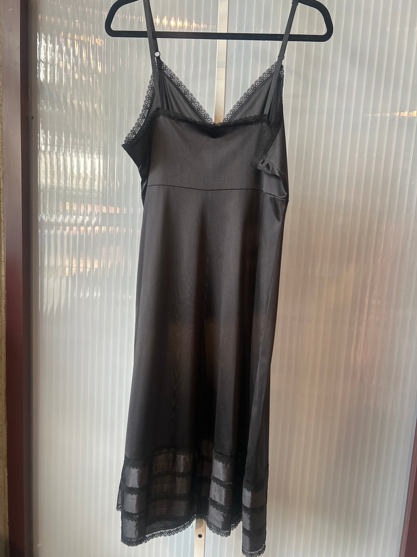 1970s Black Slip
