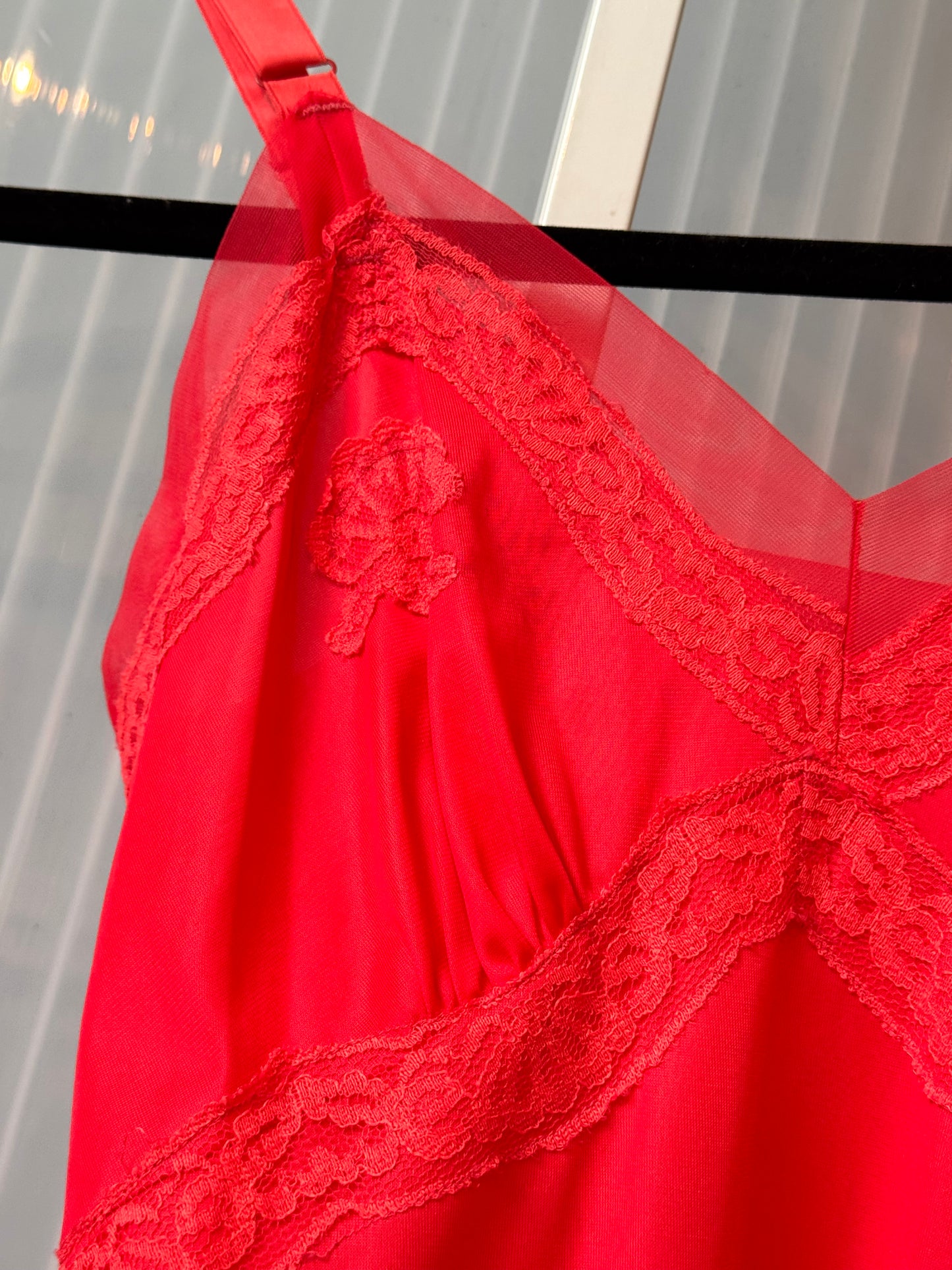 1950s Hot Pink / Red Slip
