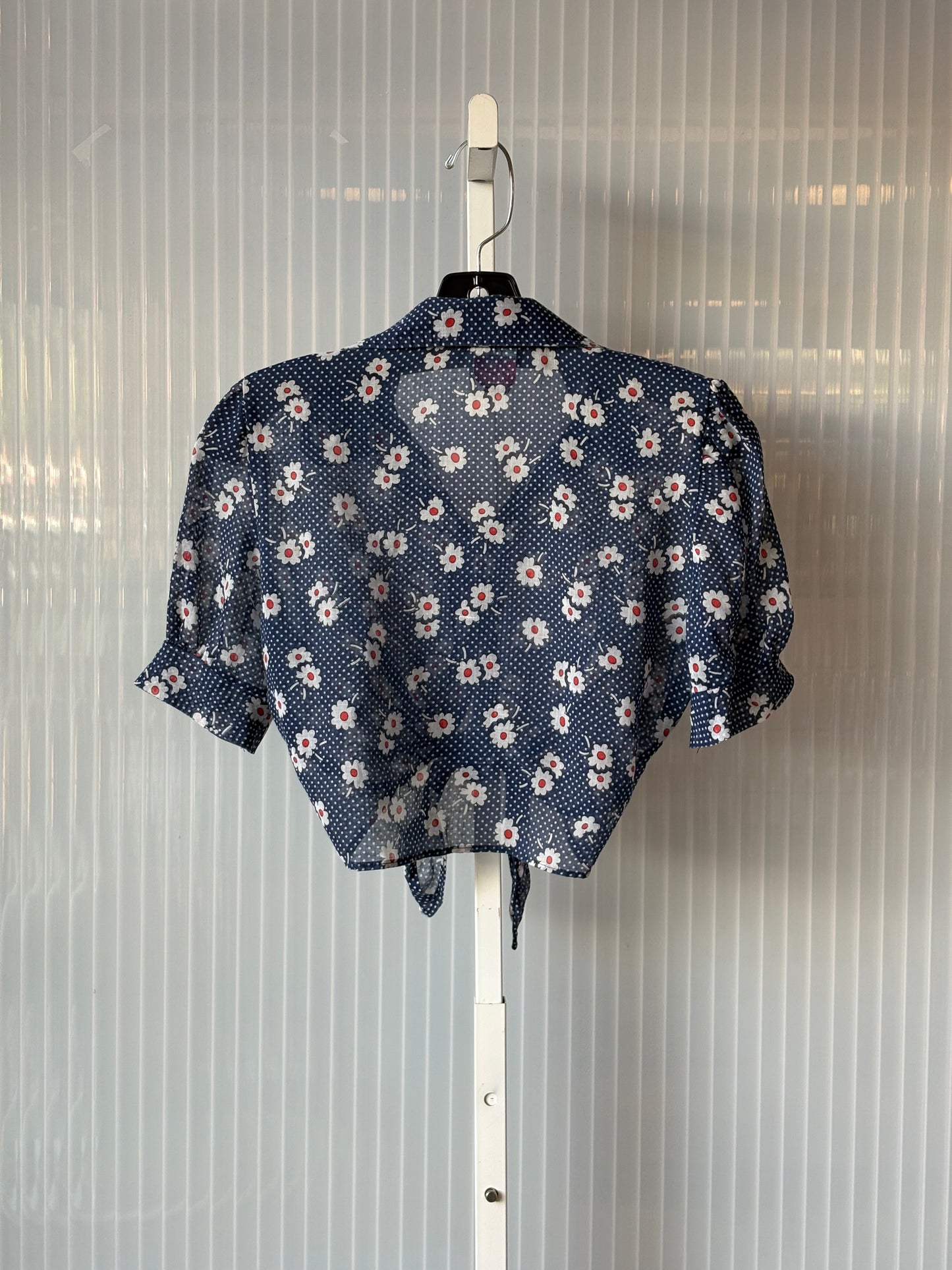 1970s Blue & White Floral Cropped Tie-Front Blouse