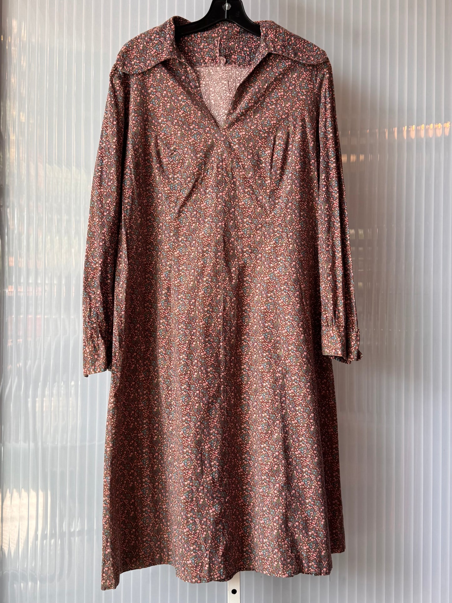 1970s Round-Collar Floral Tunic Dress