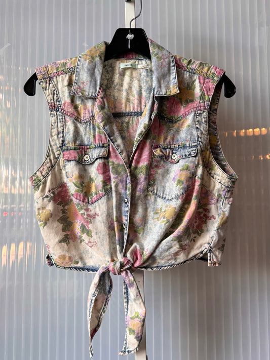 2010s does 1980s Floral Print Cropped Denim Shirt