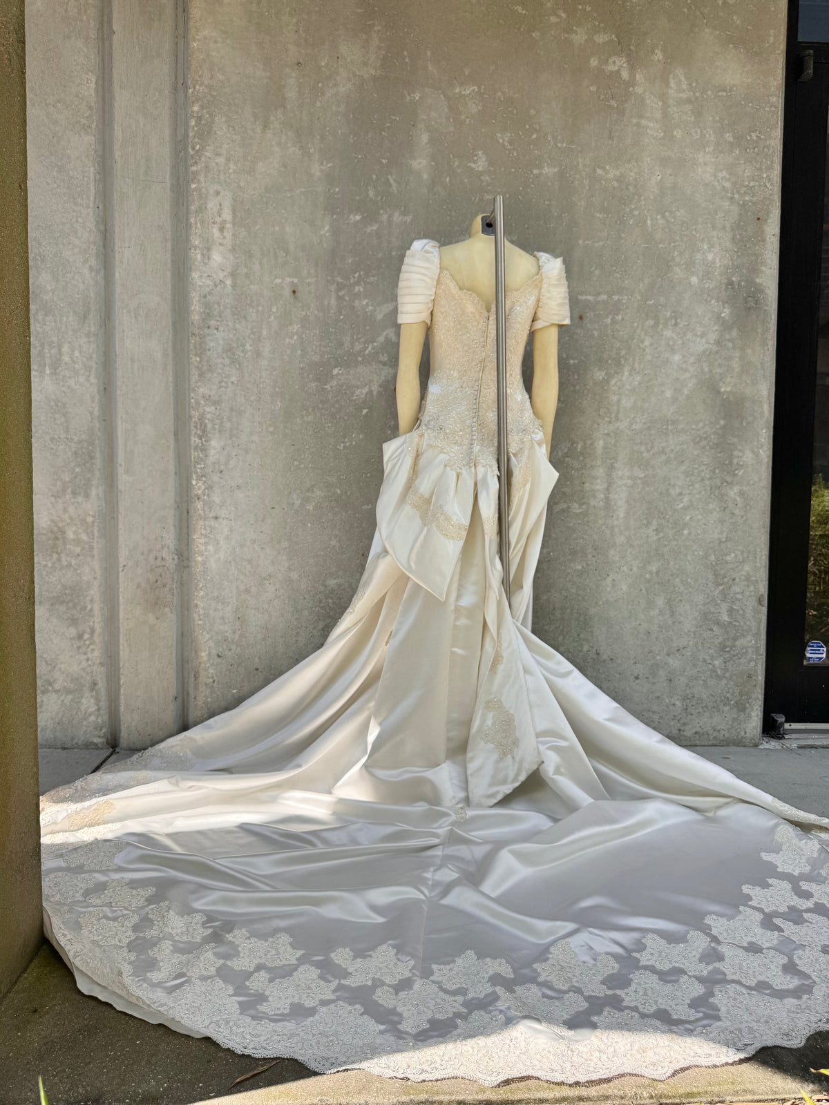 1980s Off-White Satin & Lace Princess Wedding Dress