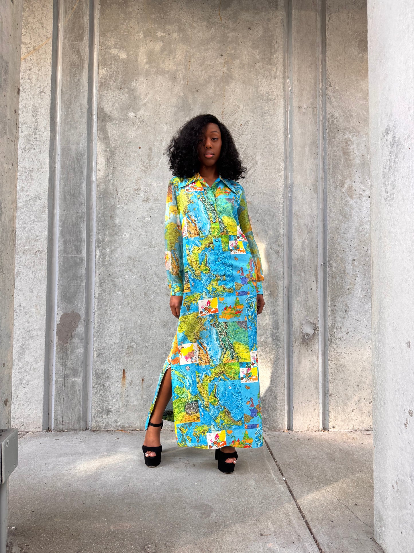 1970s Point Collar Geography Dress