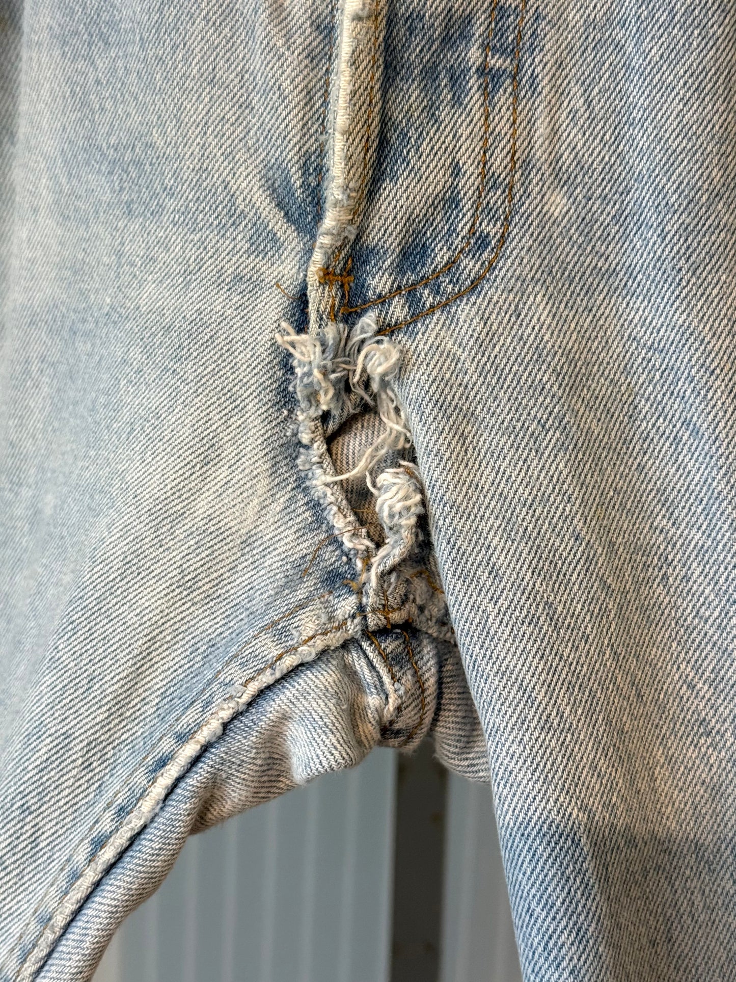 1980s Levi’s 550 Distressed Light Wash Jeans